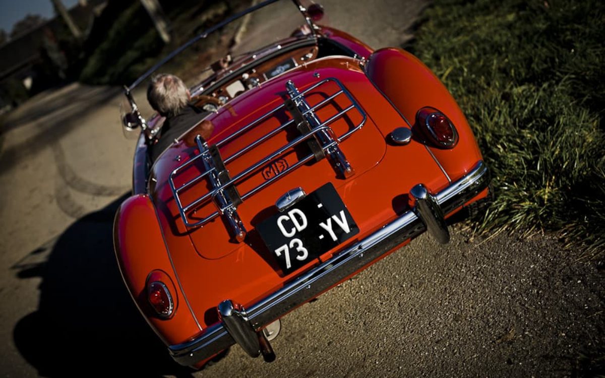 MGA-1600-john-classic-restauration-voiture-ancienne-classique-collection