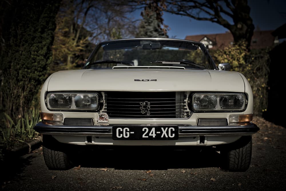 504-peugeot-john-classic-restauration-voiture-ancienne-classique-collection