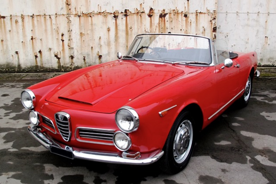 Refit Alfa Romeo 2600 touring